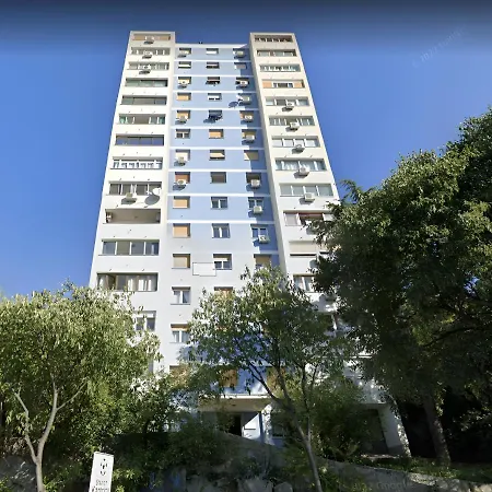Blue Vista Apartment *